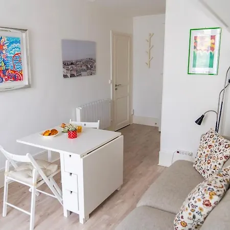 Cozy Studio Batignolles 2p דירה פריז