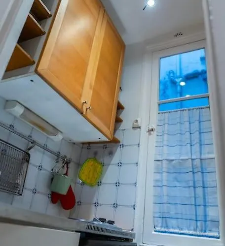 Cozy Studio Batignolles 2p Appartement Parijs