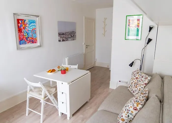 Cozy Studio Batignolles 2p 아파트 파리