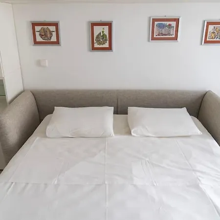Cozy Studio Batignolles 2p * Paříž